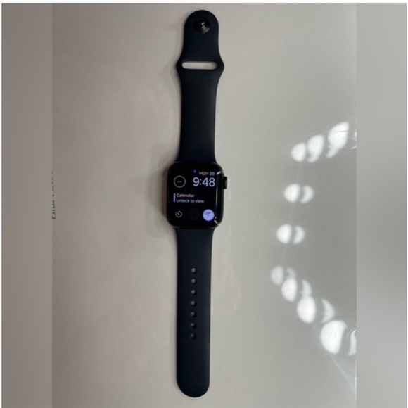 Apple Accessories - Apple Watch SE
